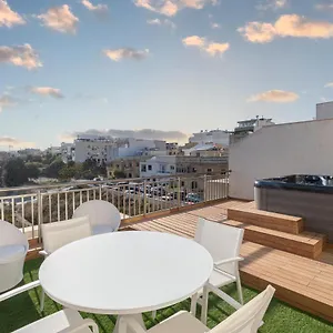 Apartment Vp72- Modern Penthouse With Jacuzzi And Open Views
